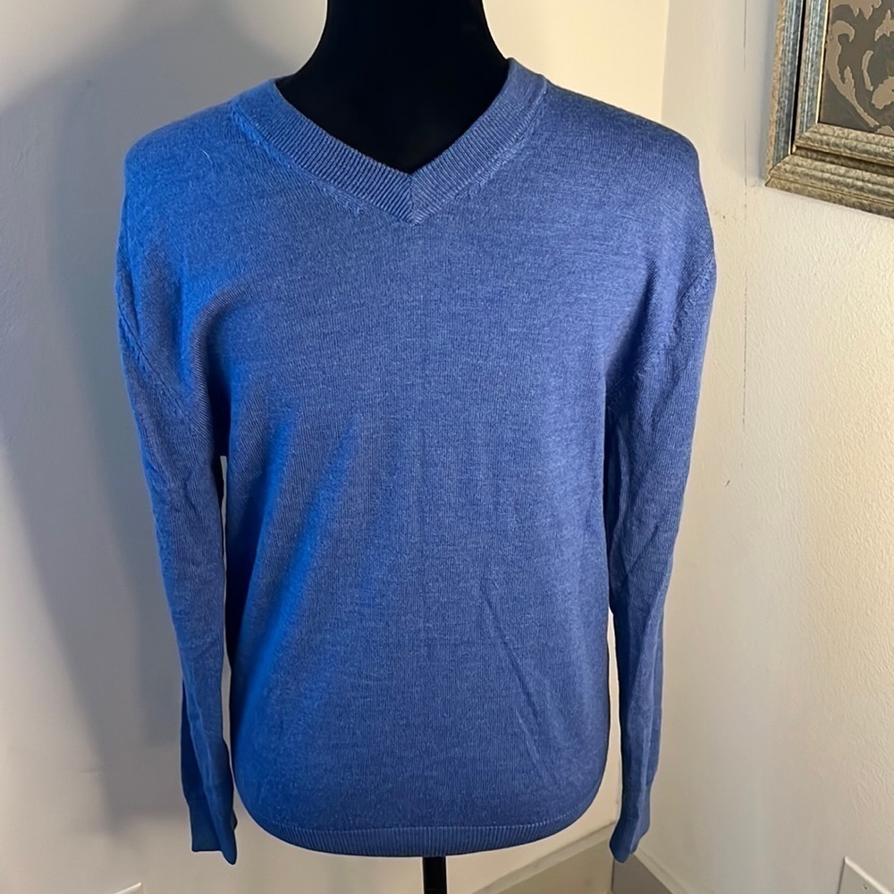 Turnbury Extra Fine Merino Wool Blue V-neck men’s Sz S sweater‎